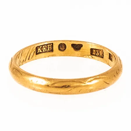 Ring mönstrad stl:17¼ bredd 2,9mm, gravyr, bortnött mönstergravyr, 23K 2,9g.
