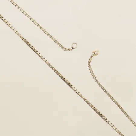Kedja Venezia längd 89,5cm, bredd 1,7mm, saknar lås, GHA silver 925/1000 Vikt: 13,1 g