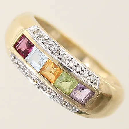 Ring med färgade stenar och 8/8-slipade diamanter 20 x ca 0,005ct stl:17¾ bredd 3,2-7,5mm 8K Vikt: 3,4 g