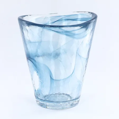 Tumblerglas ur serien Mine Ø9cm, höjd:7cm, turkos av Ulrika-Hydman Vallien, stämpelmärkt UHV Skickas med paket.