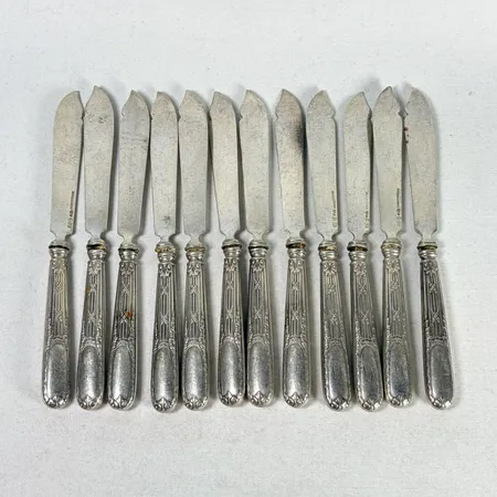 12 st smörknivar 18cm, silver 830/1000 Vikt: 429 g