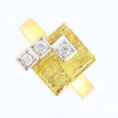 Ring Lapponia med diamanter, 3x0,05ct, stl17, bredd:3-11mm, 18K Vikt: 5,9 g