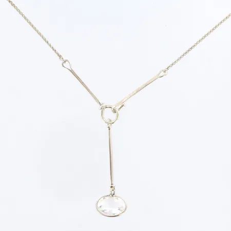 Collier Savannah formgiven av Vivianna Torun Bülow-Hübes, Georg Jensen, fasettslipad bergskristall, längd: 44cm, bredd:2mm, hängdel:55mm, bredd:1-5mm, silver 925/1000 Vikt: 7,2 g
