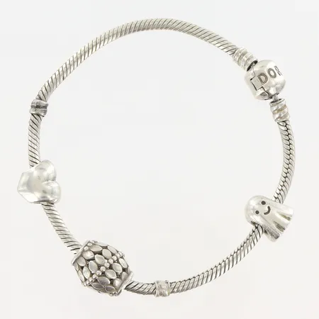 Armband Pandora längd 19,5cm bredd 3mm, 3 berlocker ALE silver 925/1000. Vikt: 23,5 g