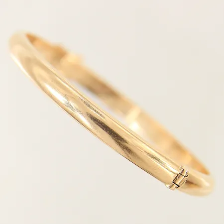 Stelt armband Ø57mm bredd 5,3mm smärre repor 18K Vikt: 12 g