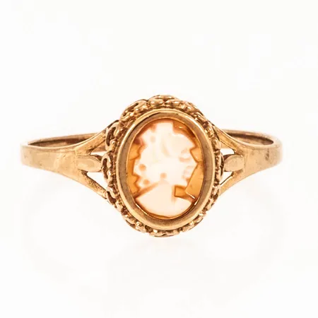 Ring med kamé stl:18 bredd 1,5-10,5mm, 9K bruttovikt 1,3g.