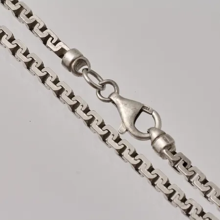 Kedja 56,5cm fyrkantig ankar, bredd 3,5x3,5mm, Unoaerre, 925/1000 silver, 43,6g.