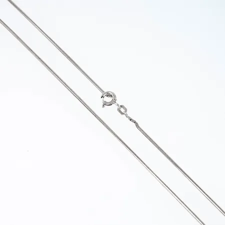 Kedja Ormlänk längd 43cm bredd 1,2mm, veck i länk, defekt lås, silver 925/1000 4,6g.