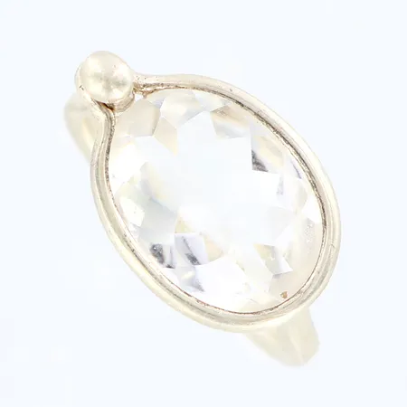 Ring Savannah formgiven av Vivianna Torun Bülow-Hübes, Georg Jensen, fasettslipad bergskristall, stl:17, bredd:2-12mm, silver 925/1000 Vikt: 3,1 g