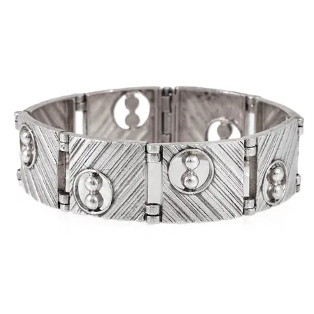 Armband Jorma Laine Finland längd 18cm bredd 17,5mm, silver 830/1000 33,7g.