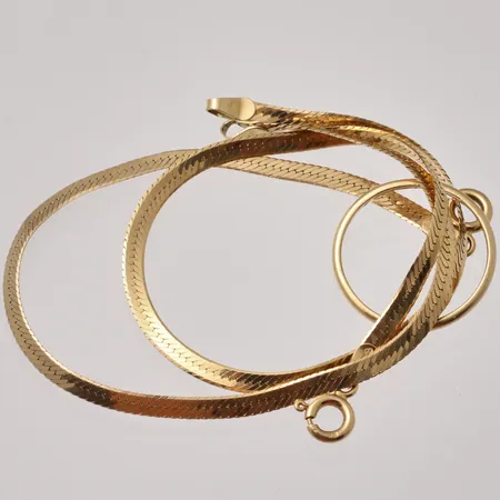 Diverse defekt guld, 18K, 6,39g.