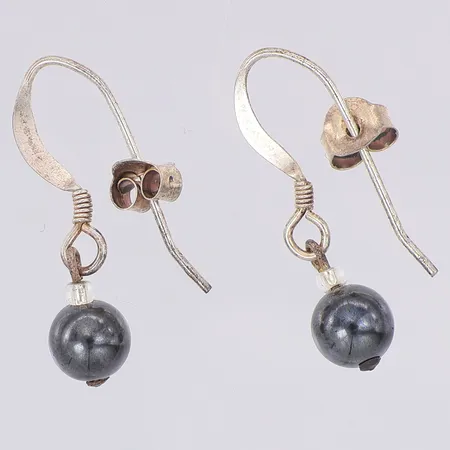 Ett par örhängen hematit 22mm, 925/1000 silver Vikt: 1,6 g
