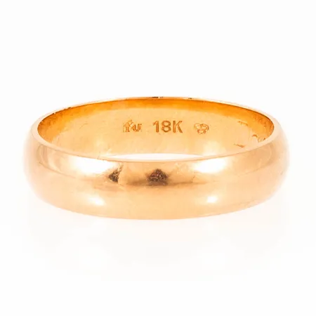 Ring slät stl:17¾ bredd 4,5mm, gravyr, 18K 4,0g.