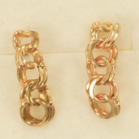Ett par örhängen bismarck, längd ca14,5mm, bredd 5mm, saknar snurrebussar 18K Vikt: 1,3 g