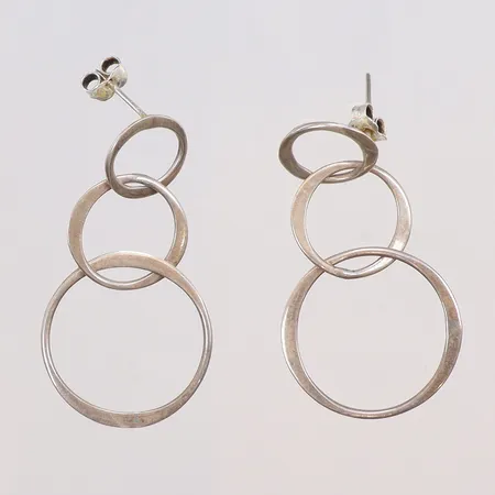 Ett par Örhängen 24x44mm GHA silver 925/1000 Vikt: 3,8 g på auktion i Göteborg Mölndal hos Pantbanken Sverige
