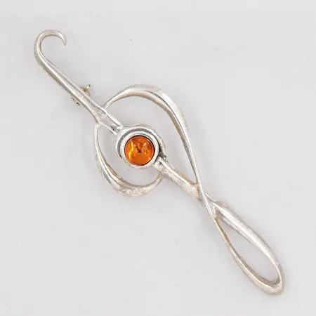 Brosch G-klav längd 6cm bredd 18,5mm silver 925/1000 Vikt: 5,5 g på auktion i Västerås hos Pantbanken Sverige