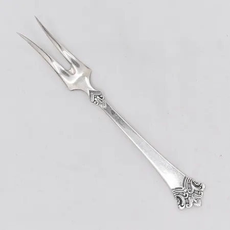 Plockgaffel modell Anitra Norge längd 13,5cm silver 830/1000 Vikt: 14,9 g på auktion i Västerås hos Pantbanken Sverige