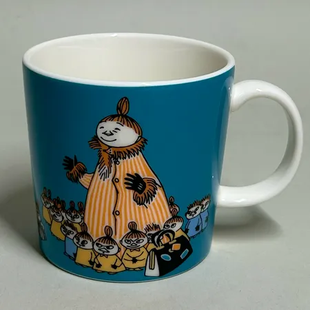 Muminmugg Mymlans mamma år 2012- Arabia Finland höjd 8cm Ø8,5cm 30cl, porslin, QC0624 Skickas med paket.