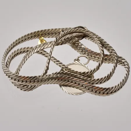 Diverse defekt silver, 925/1000, vikt 22,63g.