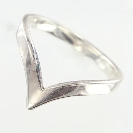 Ring stl:19 bredd 2,5-5mm, silver 925/1000 Vikt: 2,6 g