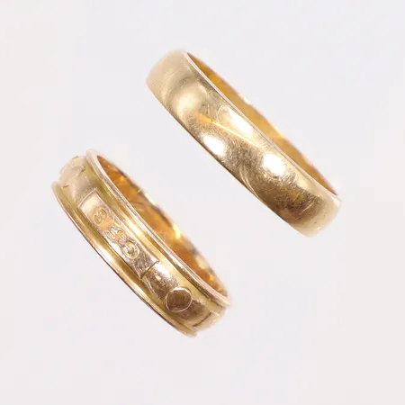 2st Ringar gravyr 18K Vikt: 9,3 g