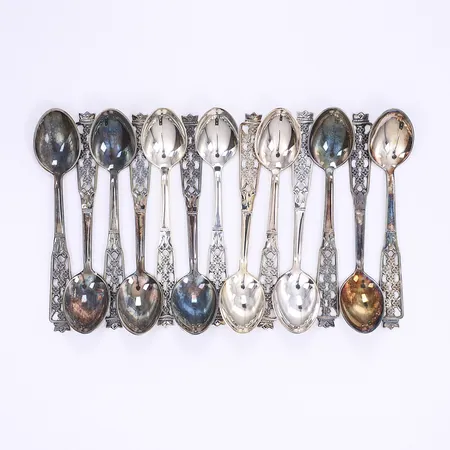 13 Teskedar silver 830/1000 Vikt: 127,3 g