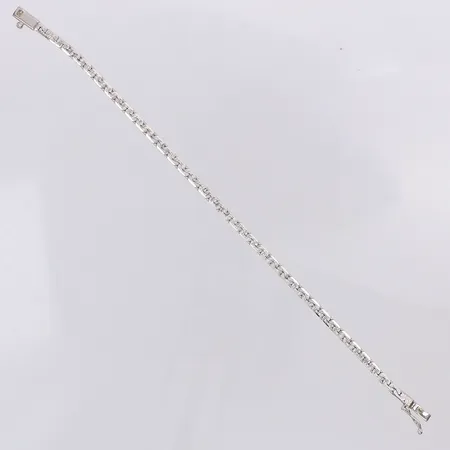 Armband mönstrat längd 18,8cm bredd 3,1mm, 835/1000 silver Vikt: 6,6 g