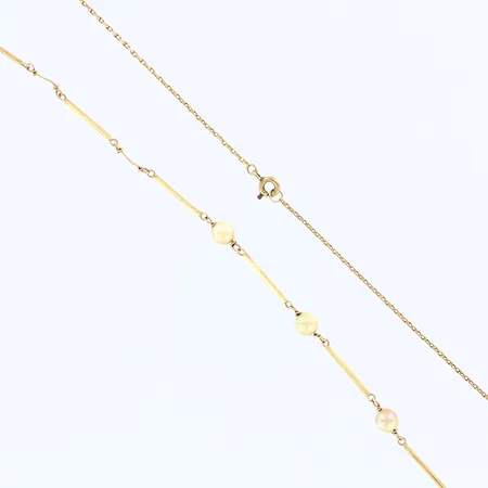 Collier med pärlor längd: ca 47cm, bredd: 1-5,5mm, skev, 18K Vikt: 6,7 g