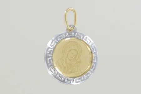 Hänge Maria längd 2,8x2 cm 18K Vikt: 1,5 g på auktion i Växjö hos Pantbanken Sverige