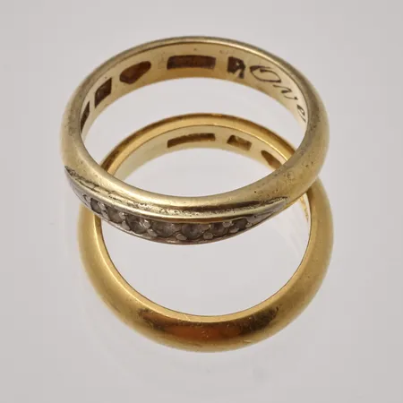 Diverse defekt guld, 23K, vikt 12,8g.