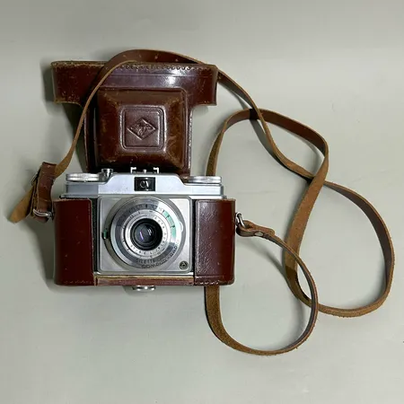 Kamera Agfa compur rapid, i läderfodral, ej funktionstestad Skickas med postpaket.