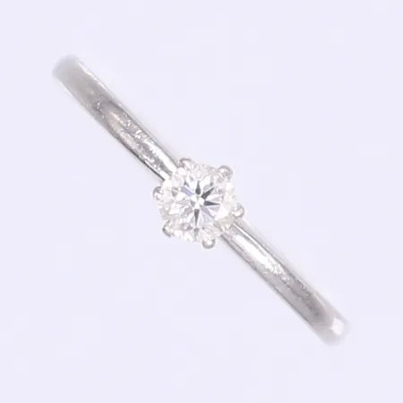 Ring GHA med diamant 0,20ct enligt gravyr, st:16¼, bredd 1,5-4,5mm, bruksslitage, PT 950/1000