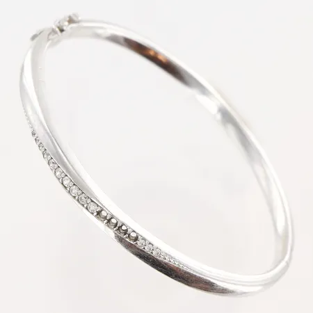 Armband Guldfynd med vita stenar, stelt Ø55mm, öppningsbart, 4 stenar saknas, silver 925/1000 Vikt: 11,9 g