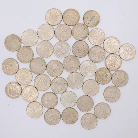 40 Mynt Gustaf VI Adolf Sveriges konung 1950-tal nominellt värde 2kr, silver 400/1000 Vikt: 559,6 g