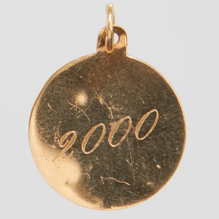 Hänge rondell 22x16mm, personlig gravyr, skev, bucklig, 18K Vikt: 1,1 g