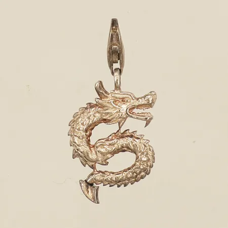 Hänge drake längd 28mm inklusive öglan bredd 14mm silver 925/1000 Vikt: 3 g
