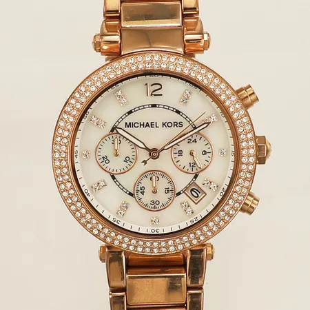 Damur Michael Kors Ø42mm MK-5491 serienr:112015 quartz, datum, pärlemorurtavla med vita stenar bruksskick, inga övriga tillbehör