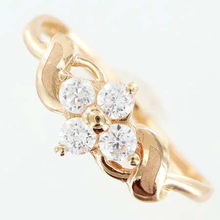 Ring stl:17½ bredd 1-7mm, vita stenar, skev skena 18K Vikt: 1,5 g