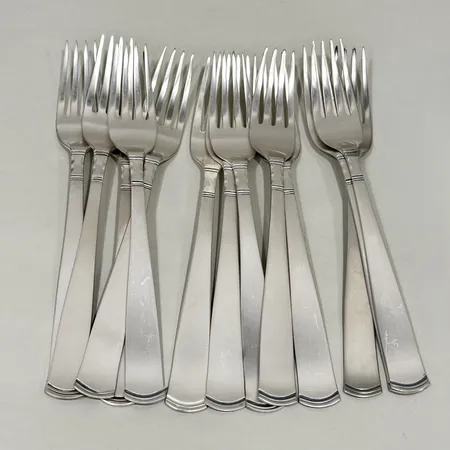 13 Bordsgafflar Rosenholm GAB 17,8cm silver 830/1000 Vikt: 464,4 g på auktion i Solna hos Pantbanken Sverige