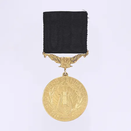 Medalj Örebro Läns Sångarförbund Ø37mm, förgyllt silver 830/1000 Vikt: 22,5 g