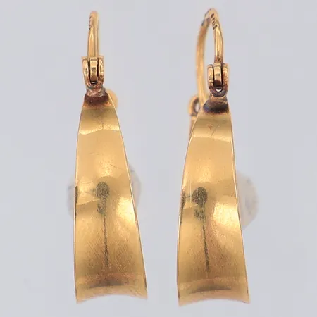 Ett par örhängen creol Guldvaruhuset år 1954 längd 20mm bredd 5mm, 18K Vikt: 1,8 g