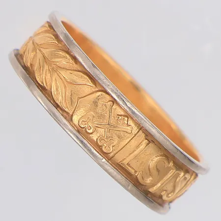 Yrkesring stl:19¼, gravyr, 18K Vikt: 6 g