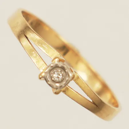 Ring med 8/8-slipad diamant stl:16¾ bredd 2mm GFAB 18K Vikt: 1,2 g