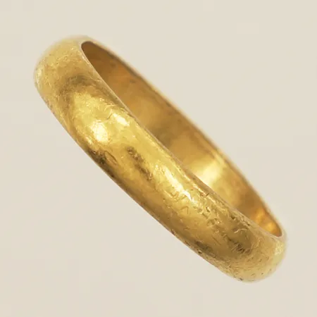 Ring defekt 23K Vikt: 3,8 g
