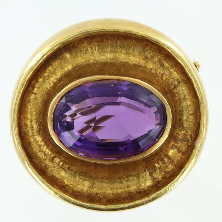 Brosch 35x34mm lila sten 20x14mm, 18K Vikt: 20,3 g