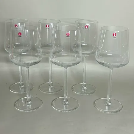 6st Rödvinsglas Iittala Essence design Alfredo Häberli 2001, klarglas, höjd 23cm, 45cl per glas, etikettmärkta, tre gröna skadade originalförpackningar Skickas med postpaket.