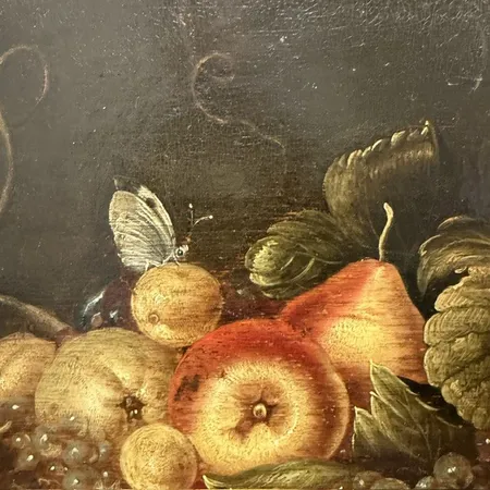 Tavla okänd konstnär, olja på pannå, stilleben med frukter och fjärill, 1800-tal, 30x44cm, yttermått 38x51cm, något lös i ramen Vikt: 0 g Skickas med postpaket.