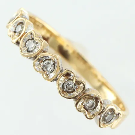 Ring diamanter 7x0,005ct stl:16½, bredd 2-3mm, 18K Vikt: 1,9 g