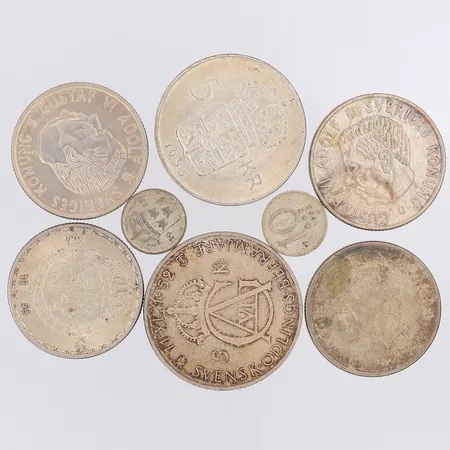 2 Mynt Gustaf VI Adolf 5 kr + 4 Mynt Gustaf VI Adolf 2kr + 2 Mynt 10 öre, 400/1000 silver Vikt: 99,5 g