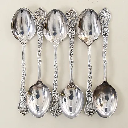 Teskedar sex stycken med dekor längd 10cm silver 830/1000  Vikt: 61,4 g
